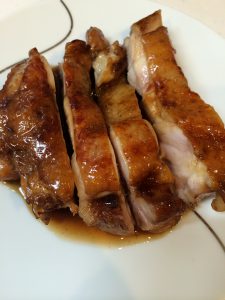 鶏もも肉の赤ワイン煮　洋風照り焼き