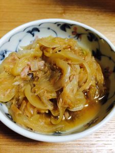 玉ねぎとツナの麺つゆ煮