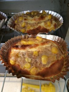 ホットケーキミックスで作るツナマヨコーンパン