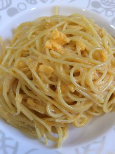 卵とニンニクのパスタ