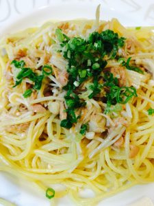 えのきとにんにくツナパスタ