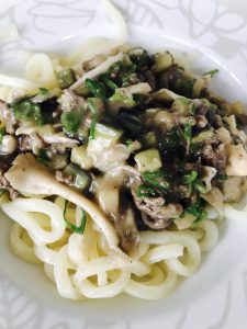 日清の唐揚げ粉であんかけうどん