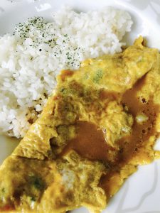 カレーオムレツ