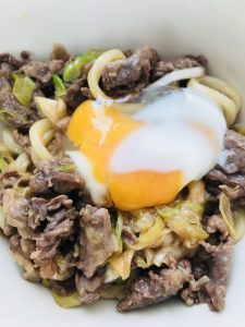 電子レンジで6分すき焼き風うどん