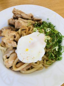 照り焼き温玉うどん